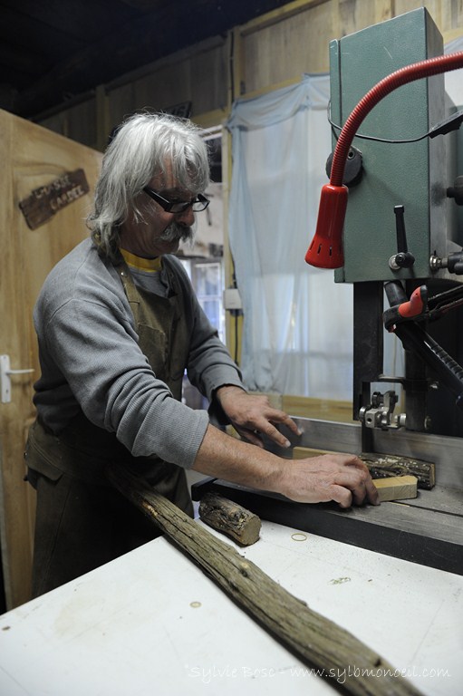Le Najac, couteau de paix - reportage à l’atelier - photographie Sylvie Bosc