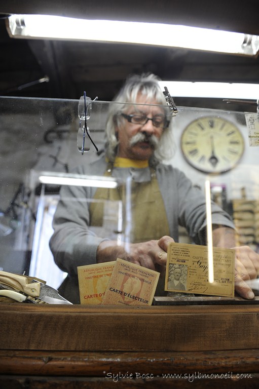 Le Najac, couteau de paix - reportage à l’atelier - photographie Sylvie Bosc