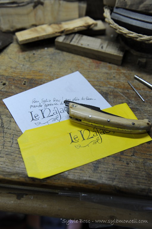 Le Najac, couteau de paix - reportage à l’atelier - photographie Sylvie Bosc